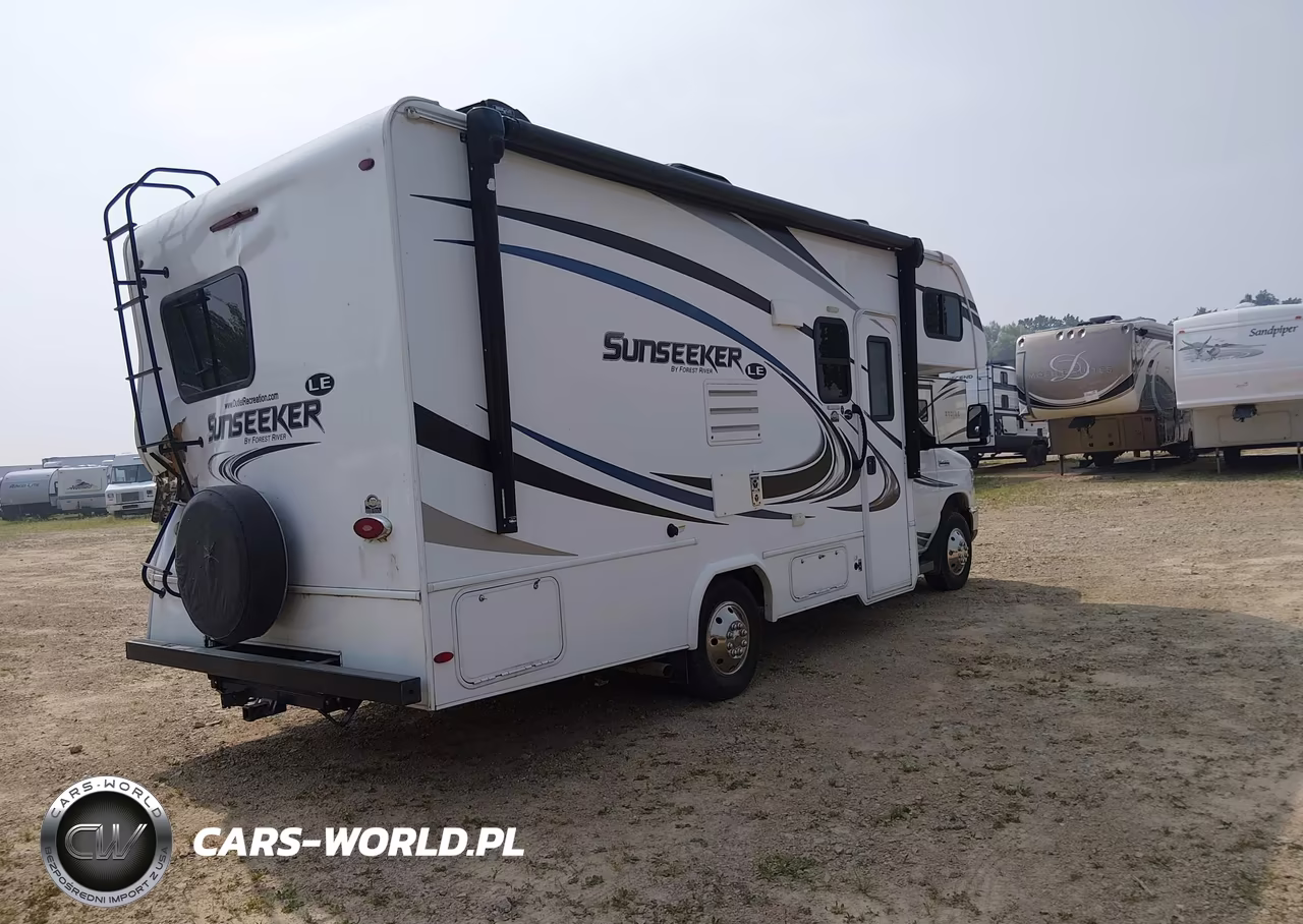 2019 Ford E-450 Cutaway VIN:1FDXE4FS6KDC06348 - 4