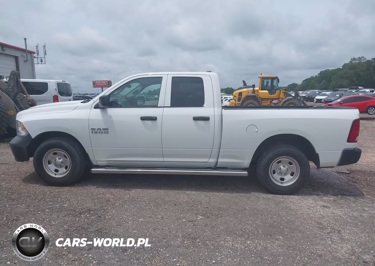 2018 Ram 1500 VIN:1C6RR6FG2JS303606 - 17