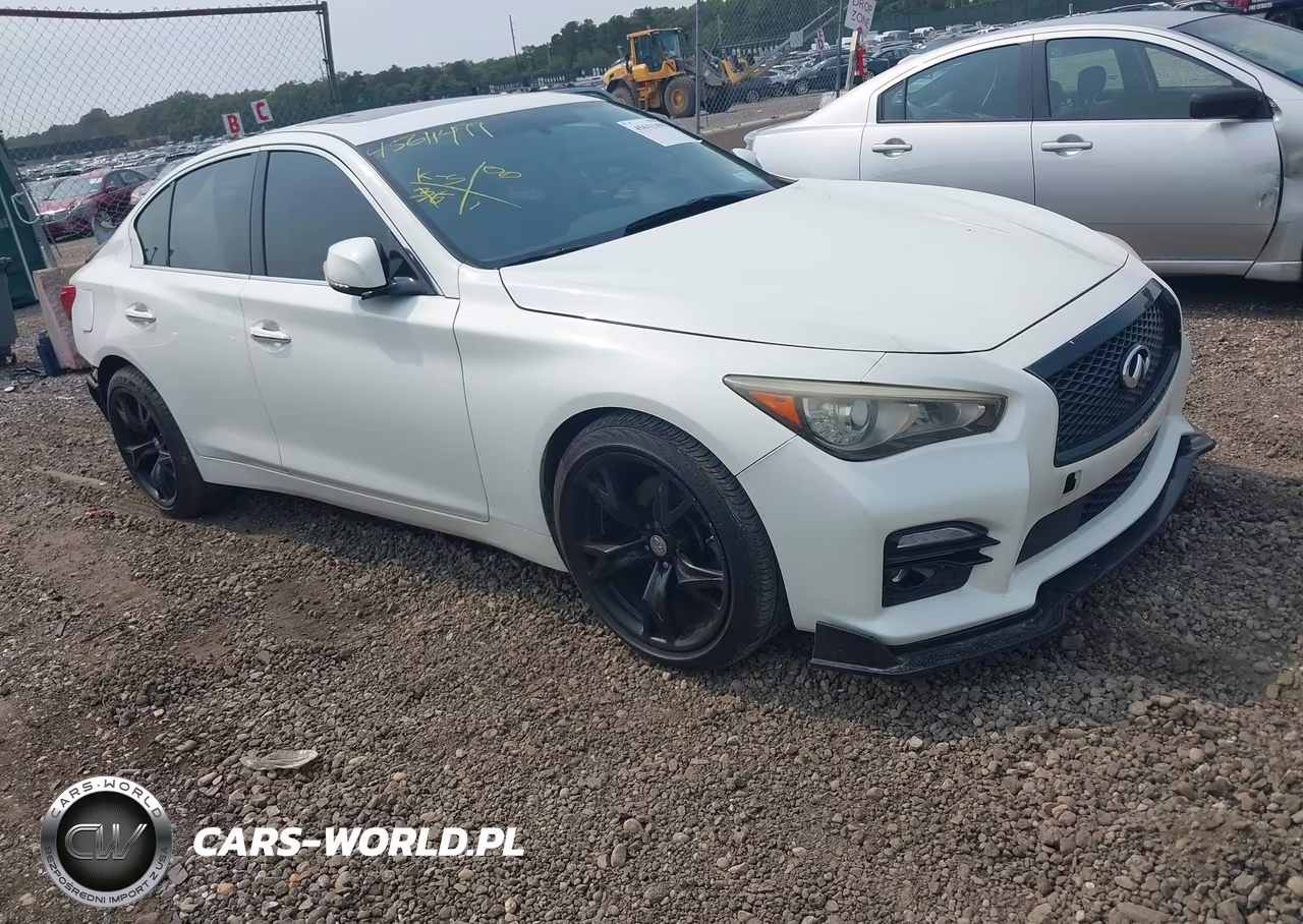 2015 Infiniti Q50 Premium