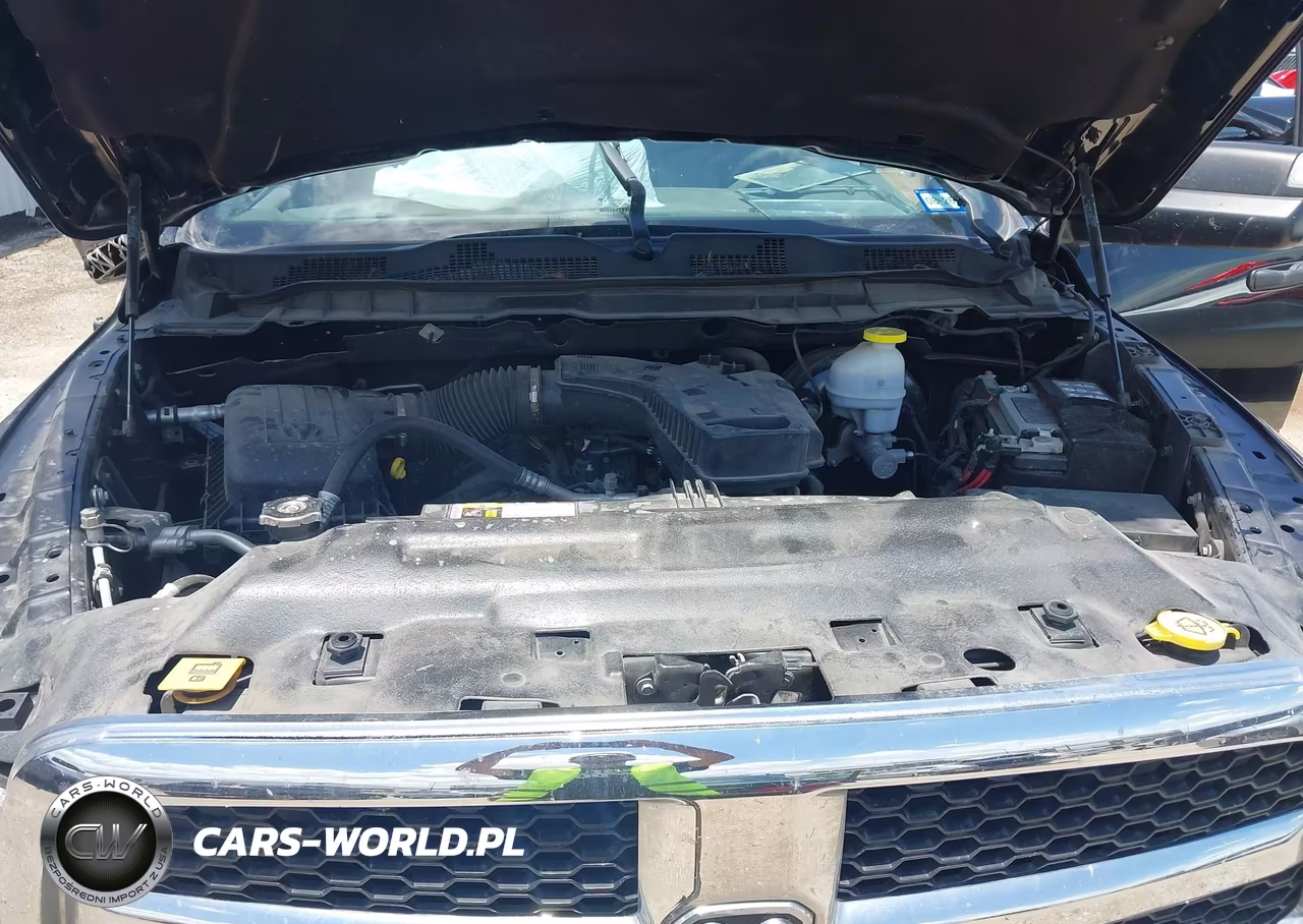 2023 Ram 1500 Classic VIN:1C6RR7LG2PS519121 - 10