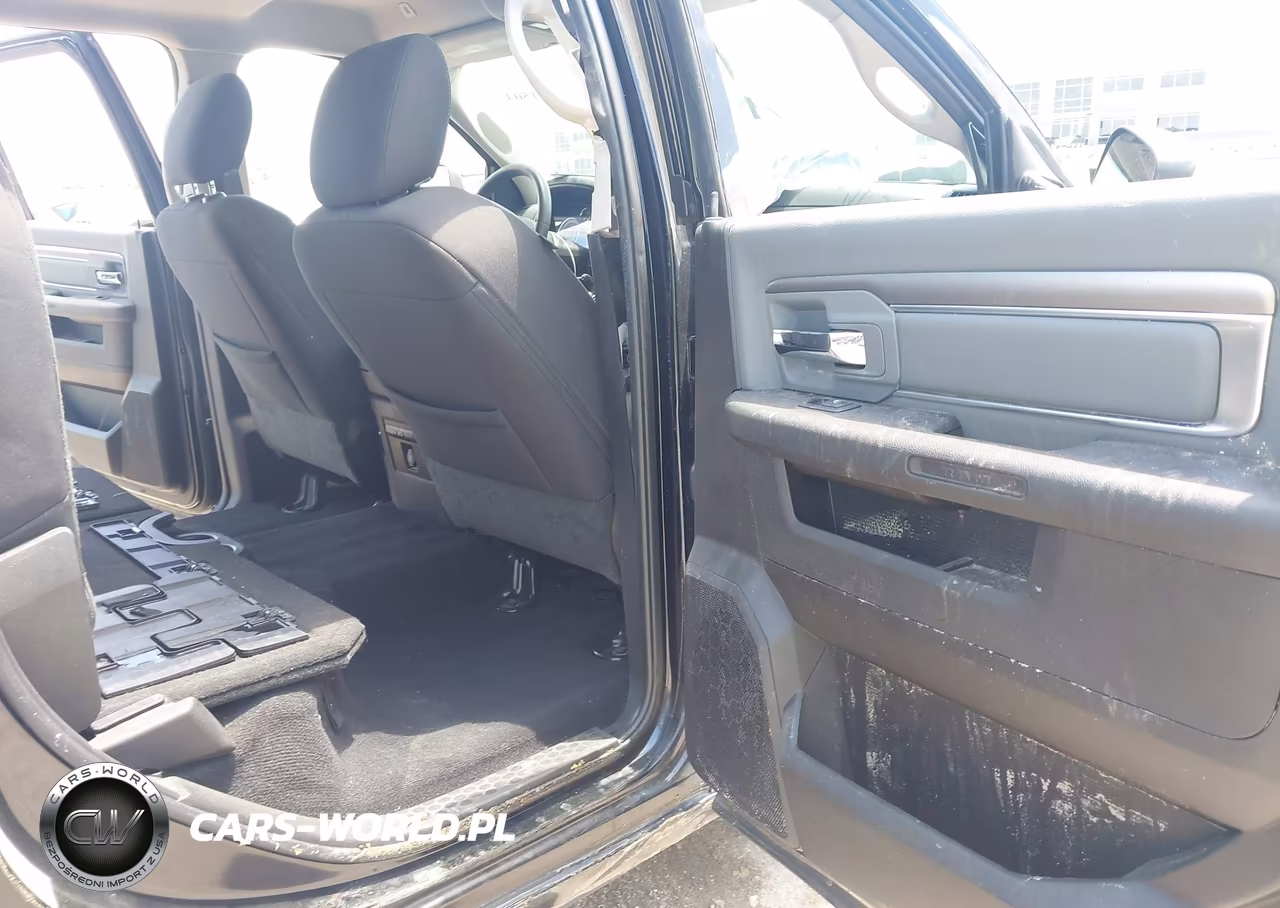 2023 Ram 1500 Classic VIN:1C6RR7LG2PS519121 - 8