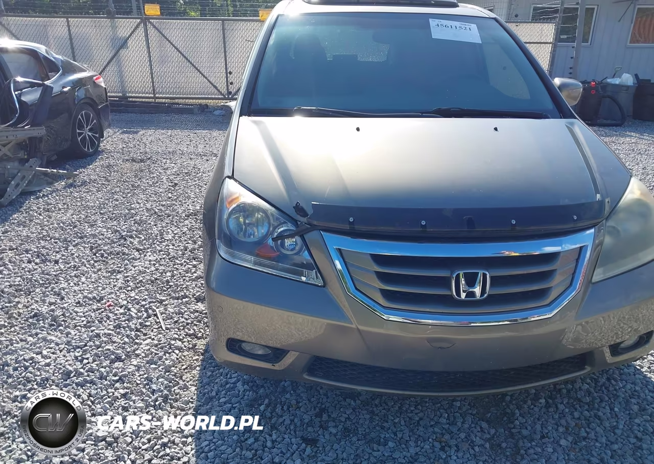2010 Honda Odyssey Touring VIN:5FNRL3H91AB065123 - 6