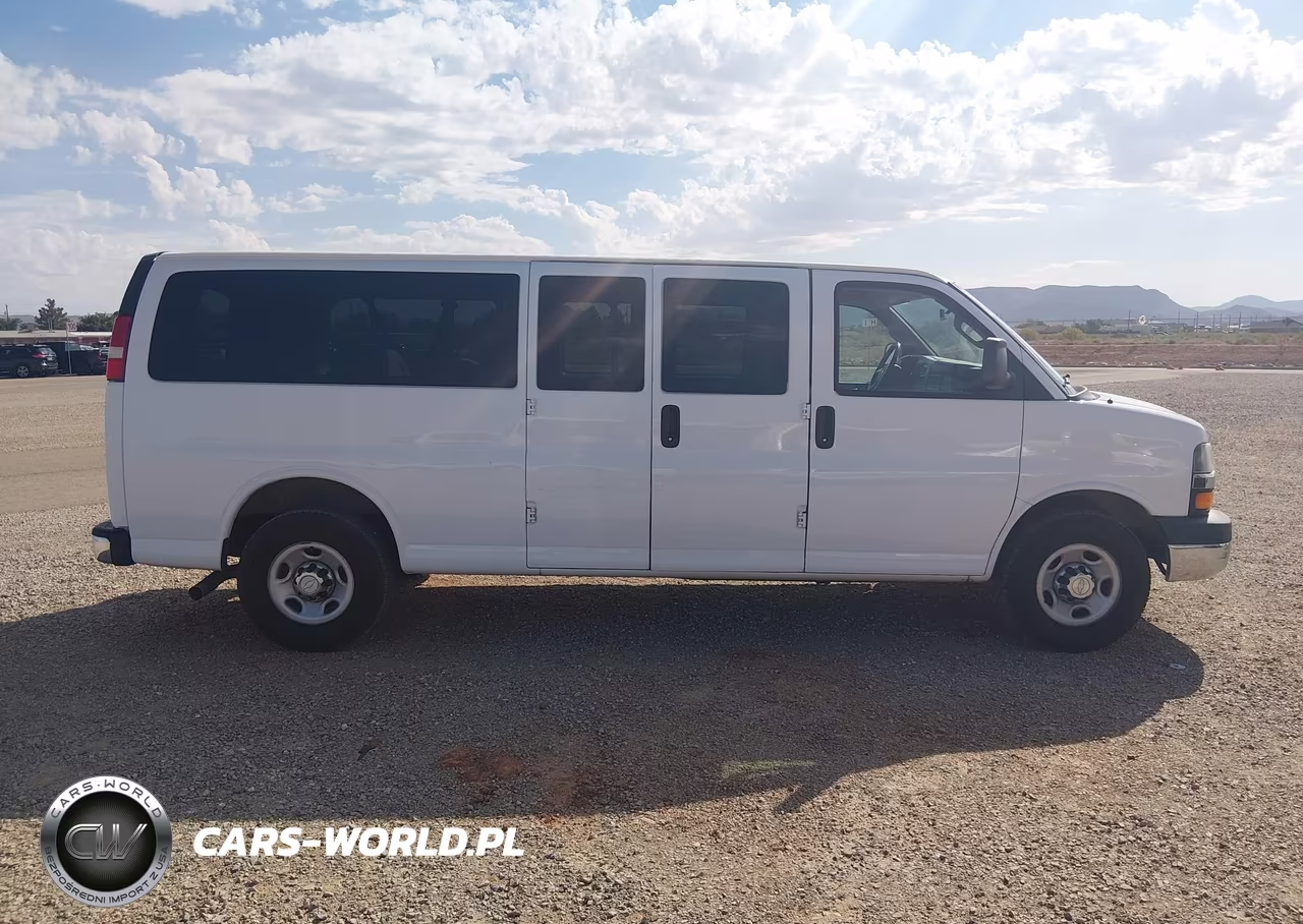 2016 Chevrolet Express 3500 Lt VIN:1GAZGPFG8G1292655 - 13
