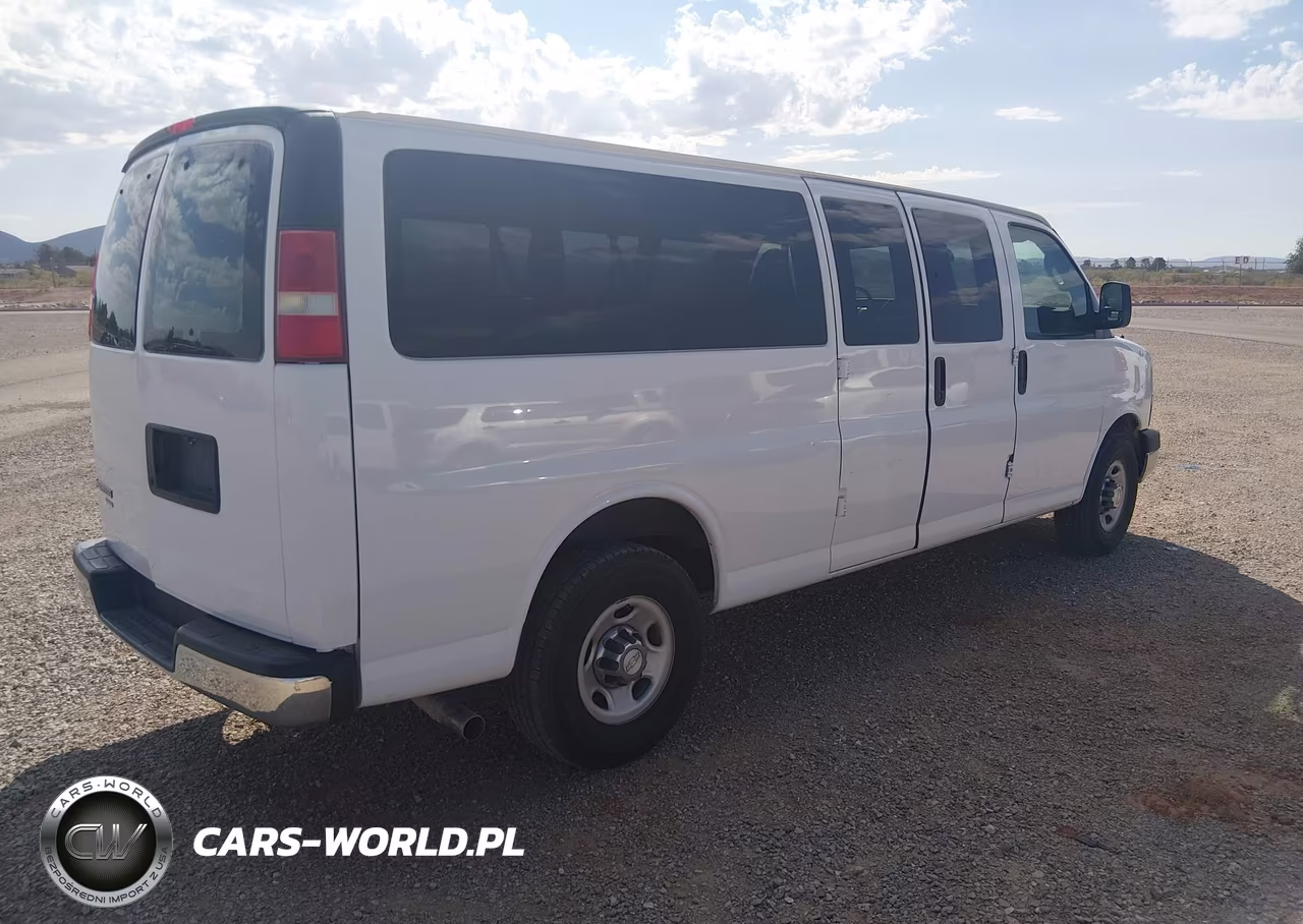 2016 Chevrolet Express 3500 Lt VIN:1GAZGPFG8G1292655 - 4