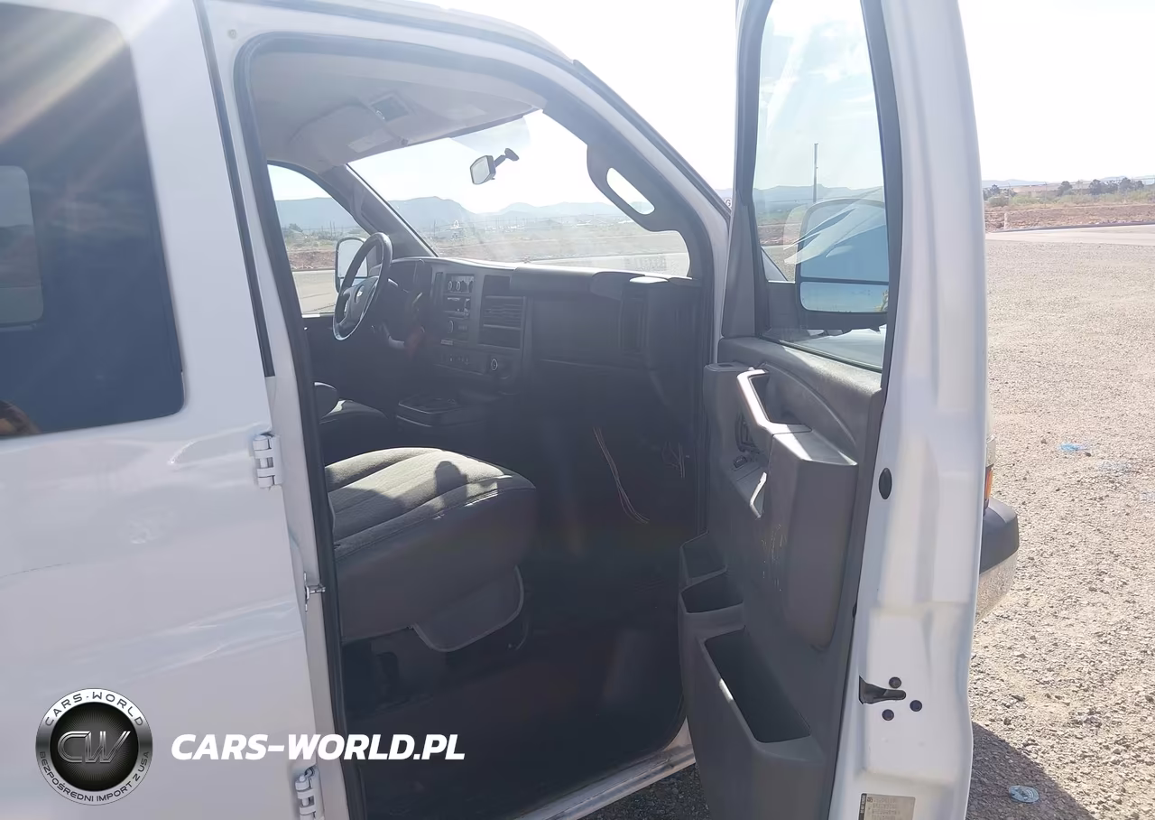 2016 Chevrolet Express 3500 Lt VIN:1GAZGPFG8G1292655 - 5