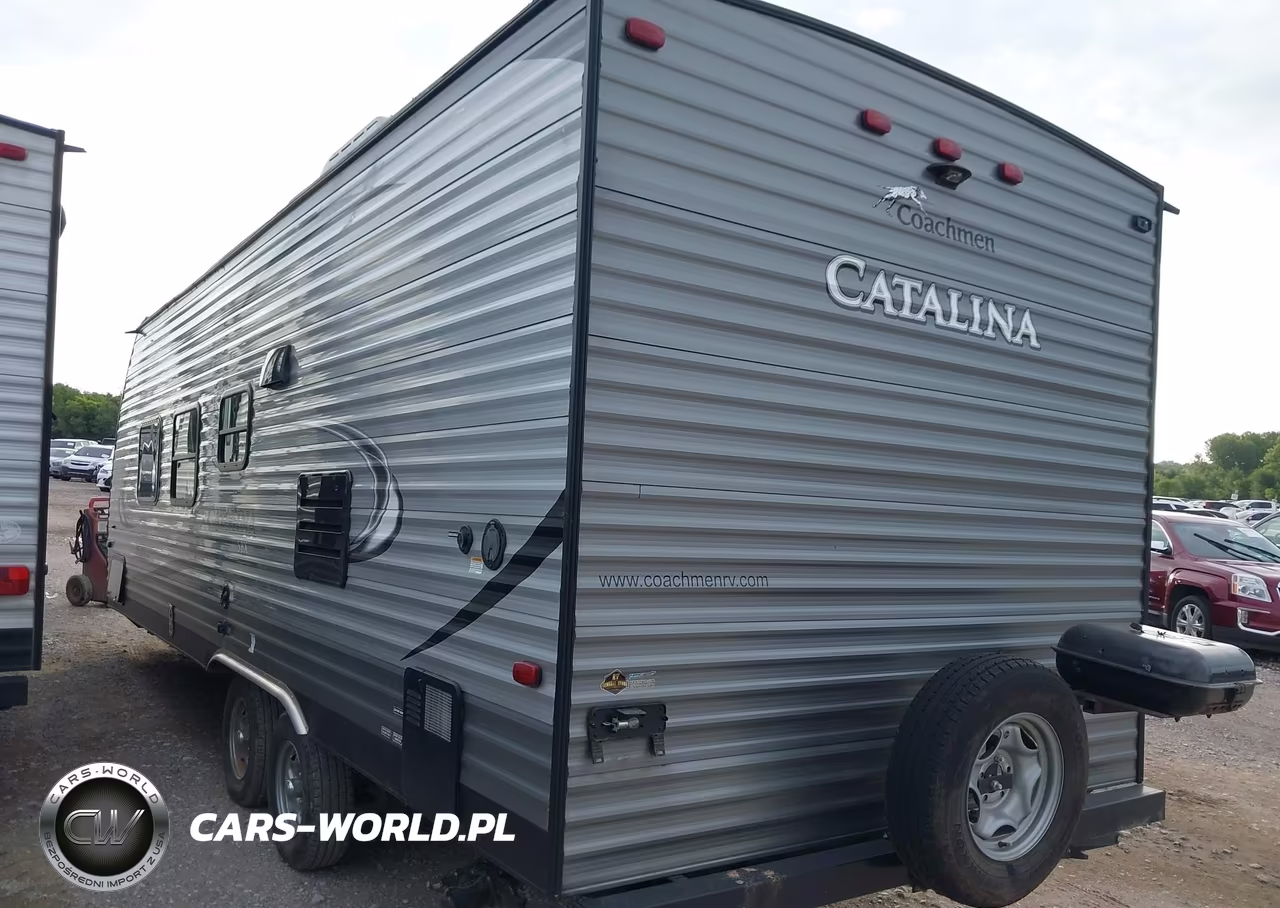 2017 Coachmen Catalina 231Rb VIN:5ZT2CAMB8HA027159 - 3