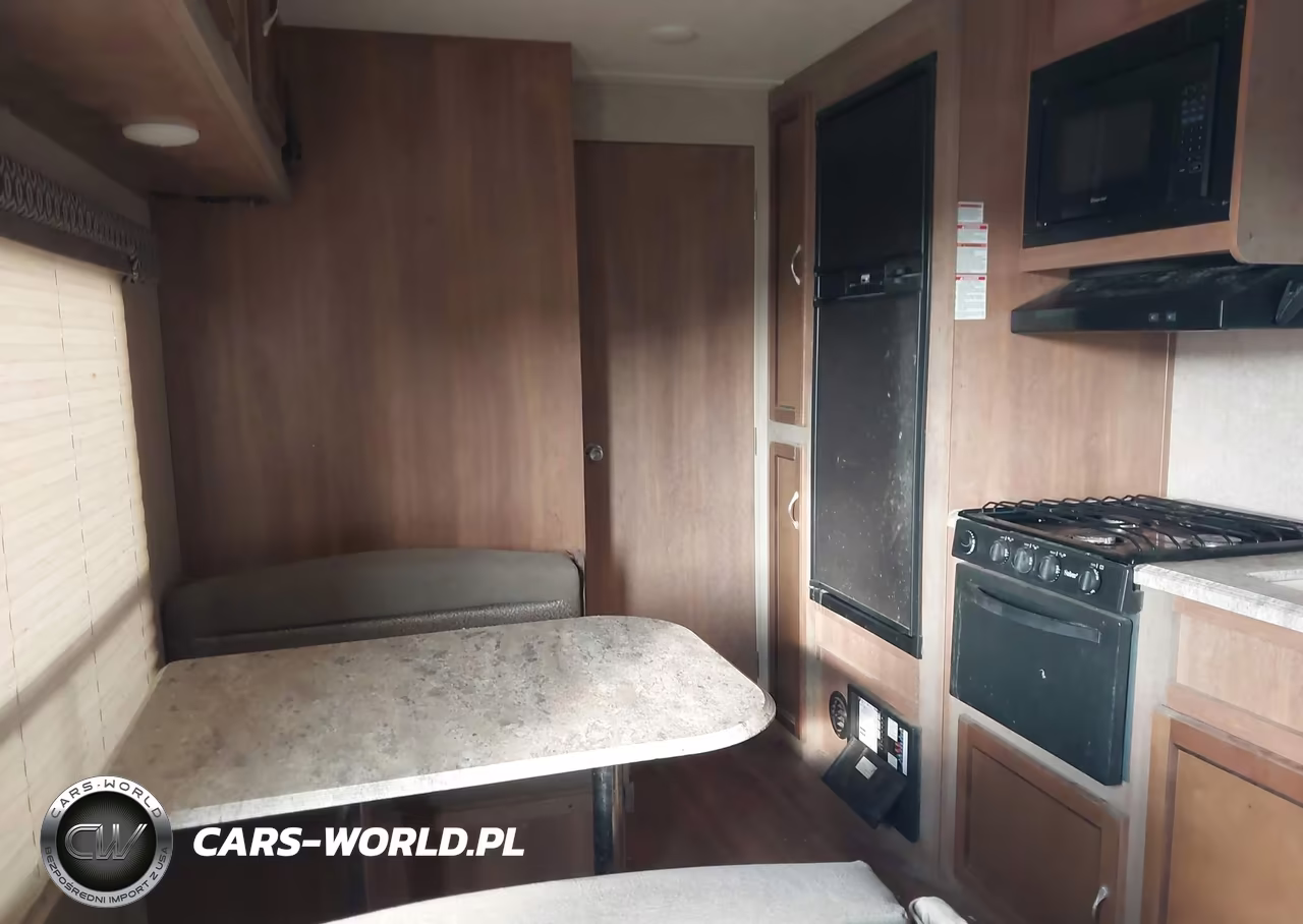 2017 Coachmen Catalina 231Rb VIN:5ZT2CAMB8HA027159 - 8