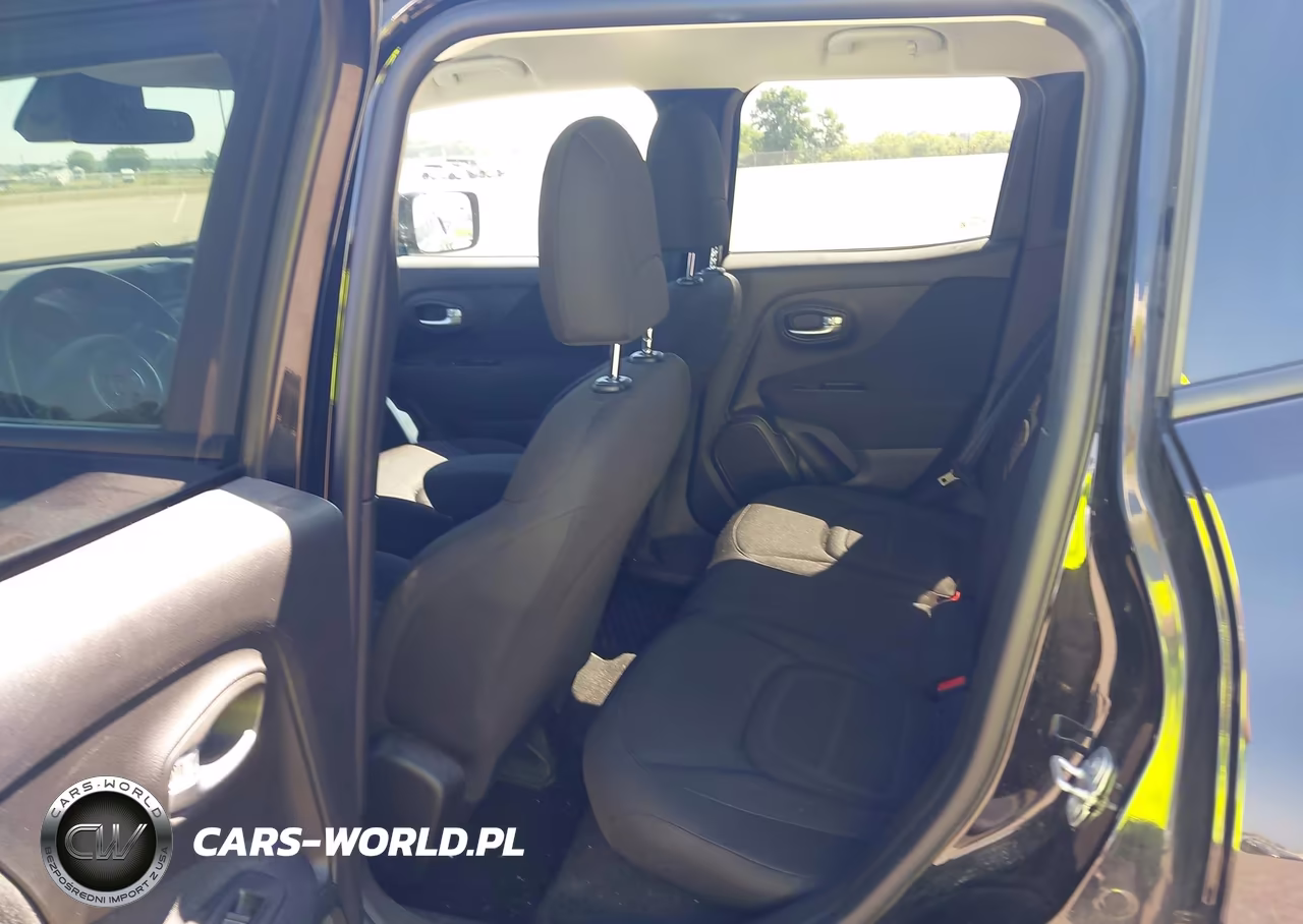 2019 Jeep Renegade Latitude 4X4 VIN:ZACNJBBB5KPK74169 - 8