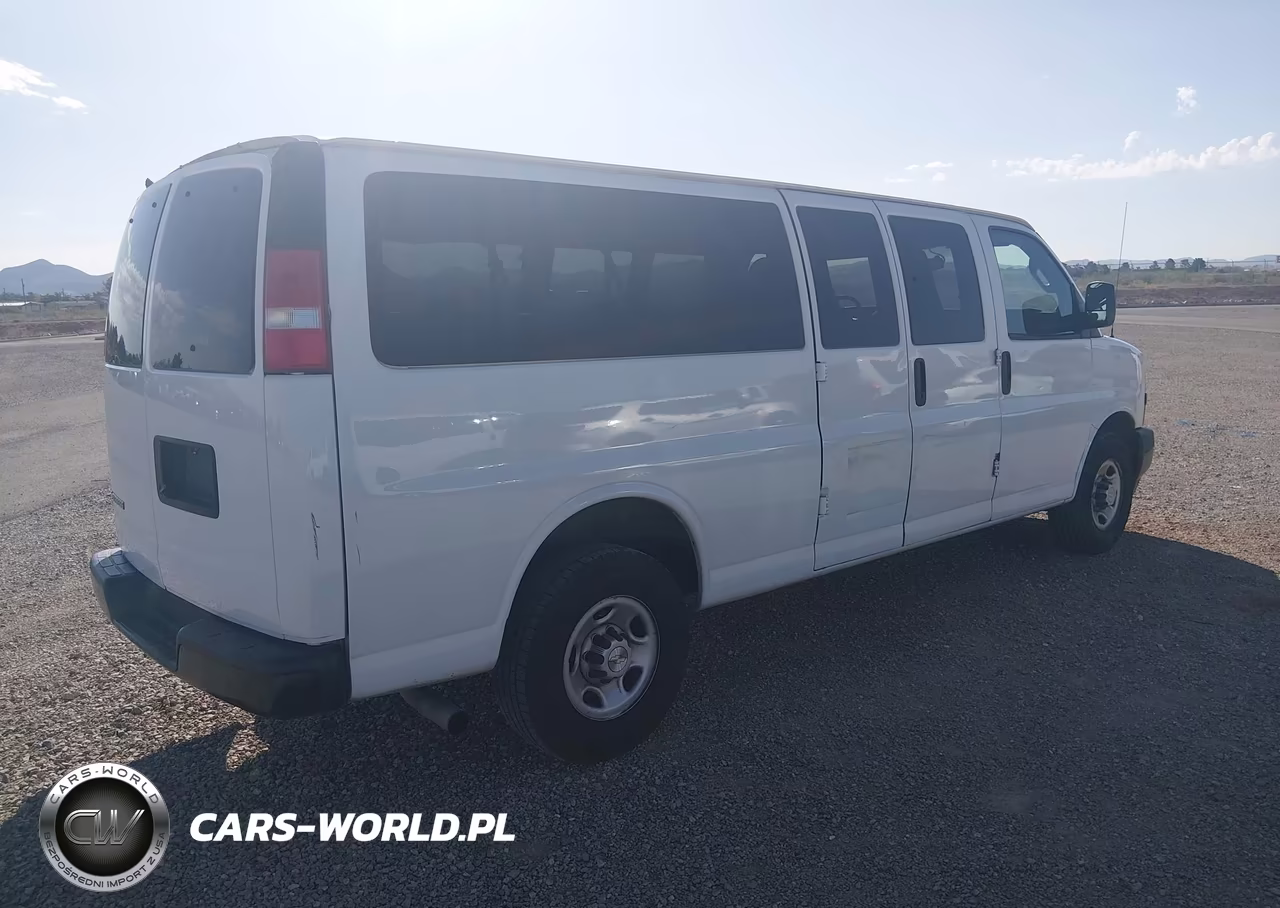 2020 Chevrolet Express Passenger Rwd 3500 Extended Wheelbase Ls VIN:1GAZGNFG4L1116894 - 4