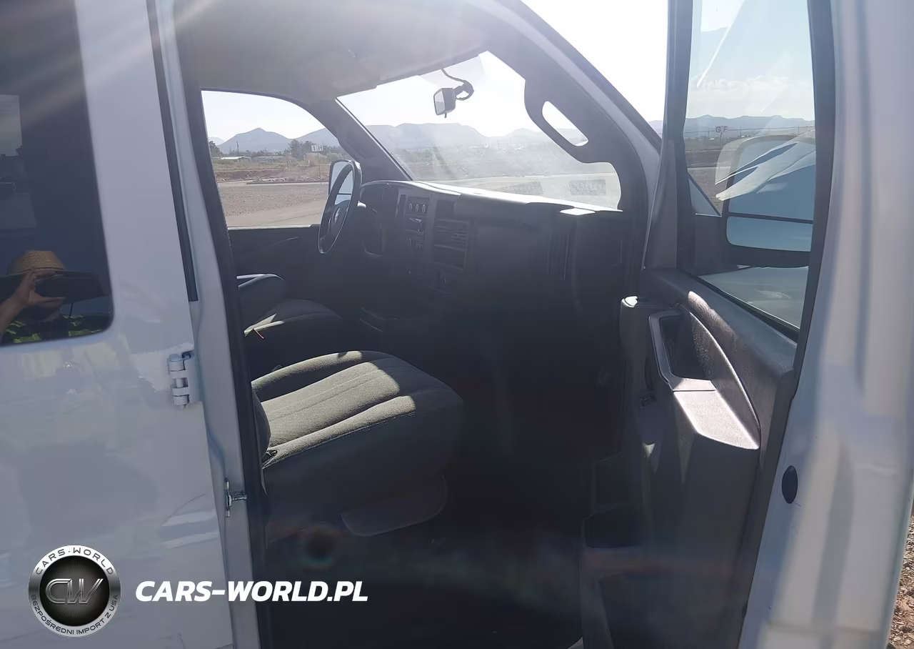 2020 Chevrolet Express Passenger Rwd 3500 Extended Wheelbase Ls VIN:1GAZGNFG4L1116894 - 5