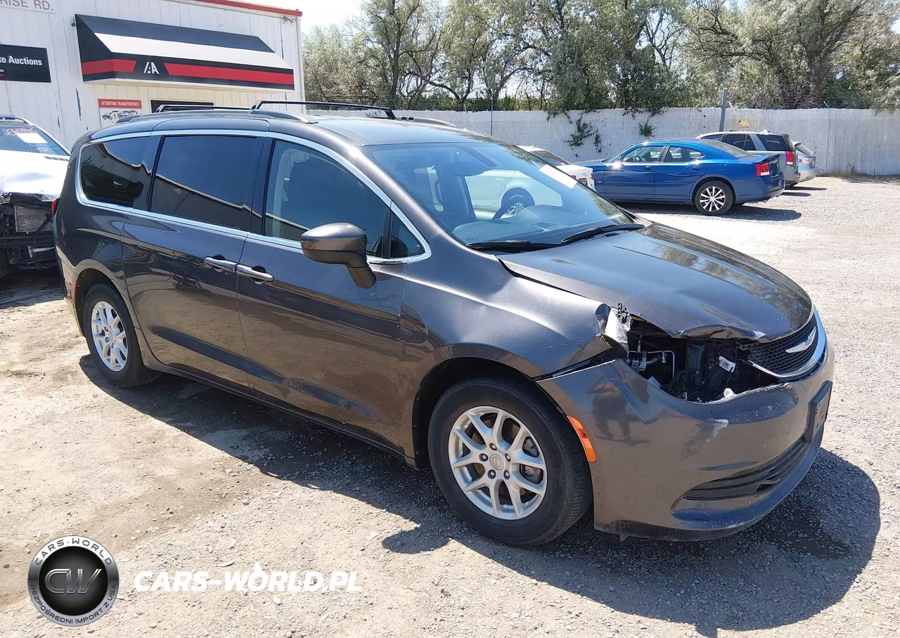 2020 Chrysler Voyager Lxi