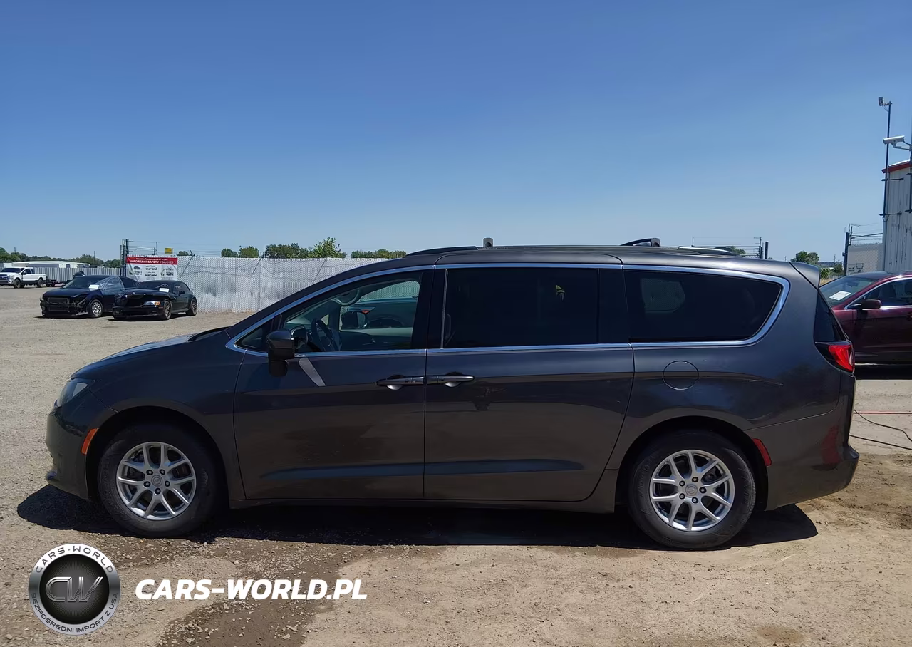 2020 Chrysler Voyager Lxi VIN:2C4RC1DG3LR257482 - 14