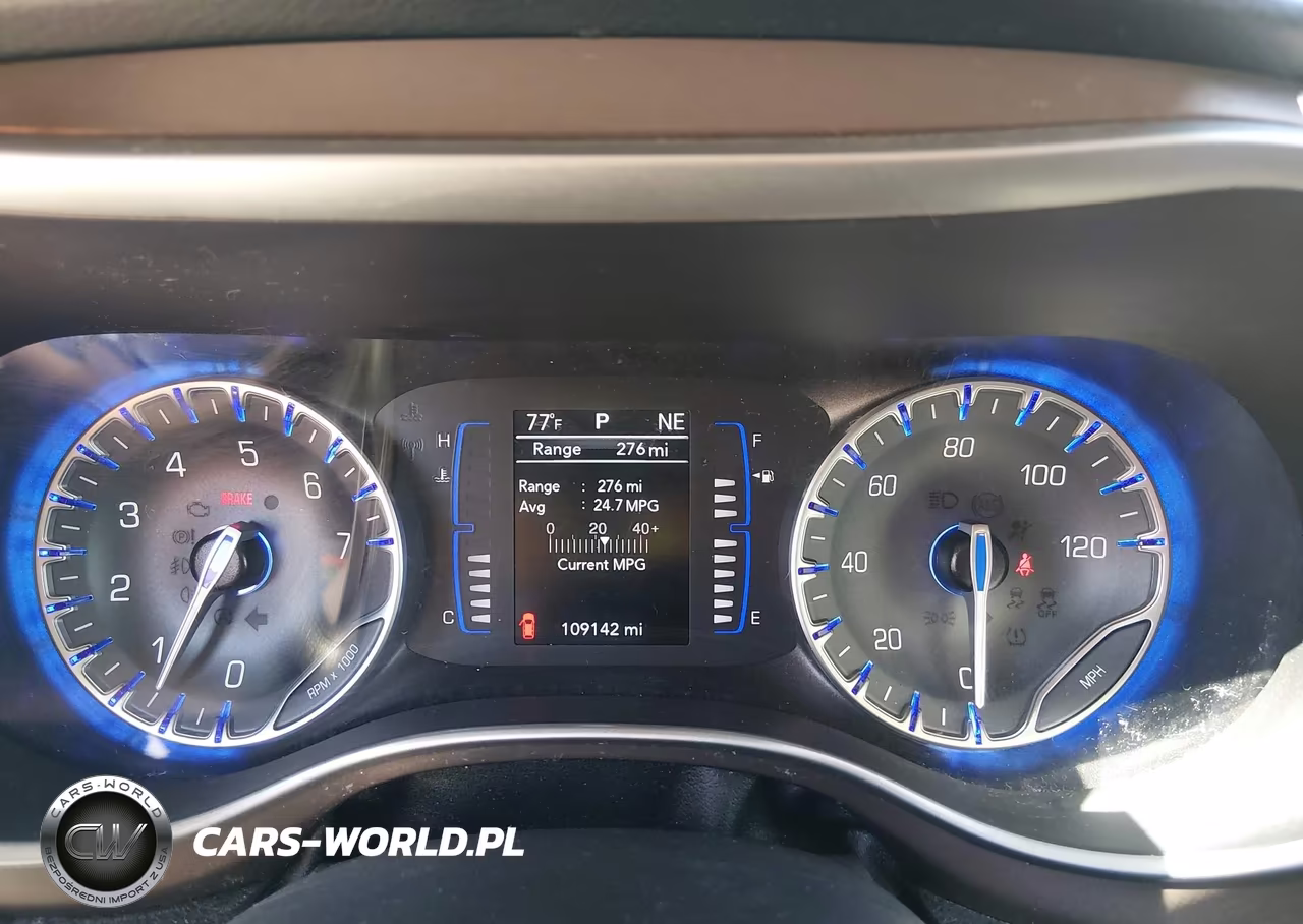 2020 Chrysler Voyager Lxi VIN:2C4RC1DG3LR257482 - 7