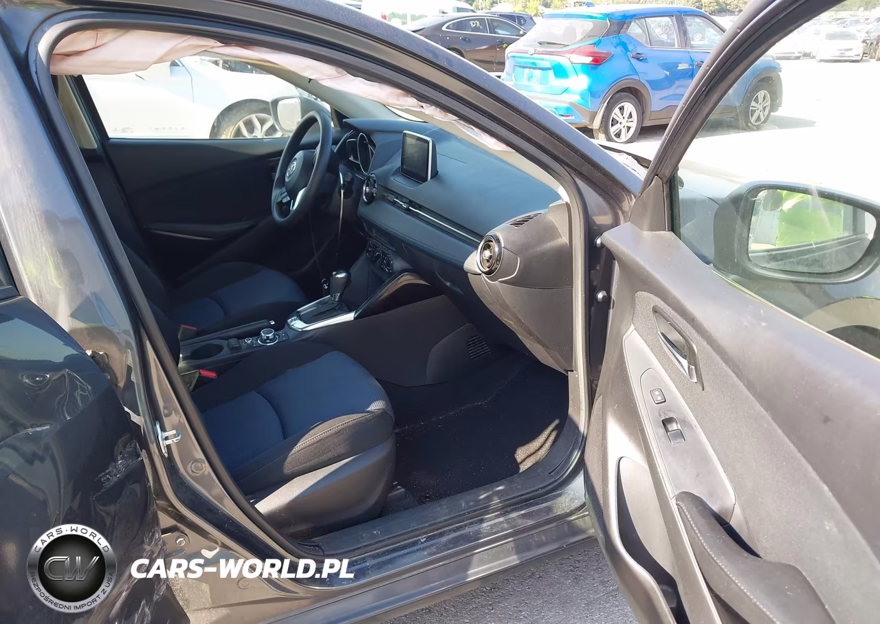 2017 Toyota Yaris Ia VIN:3MYDLBYV4HY166089 - 5