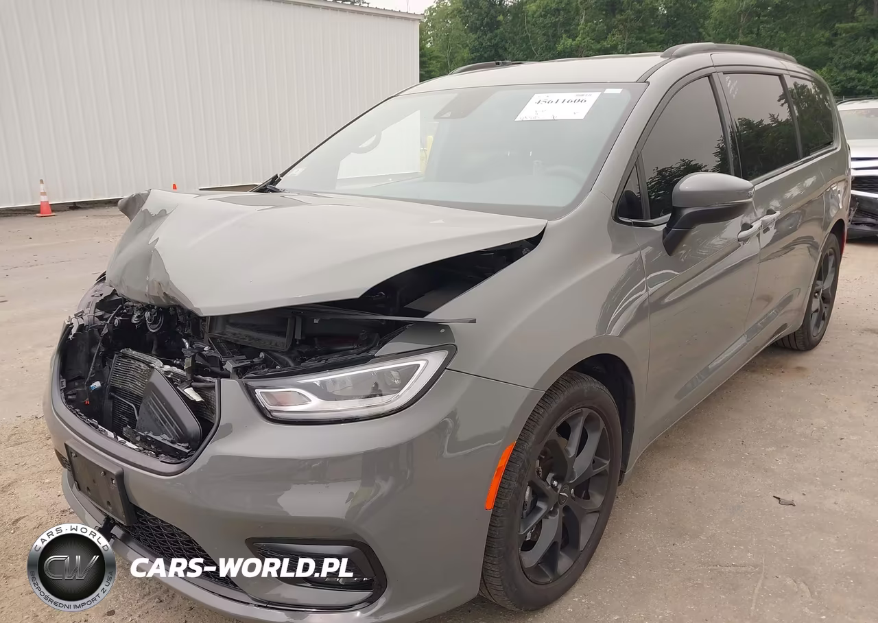 2023 Chrysler Pacifica Touring L VIN:2C4RC1BG6PR508973 - 18