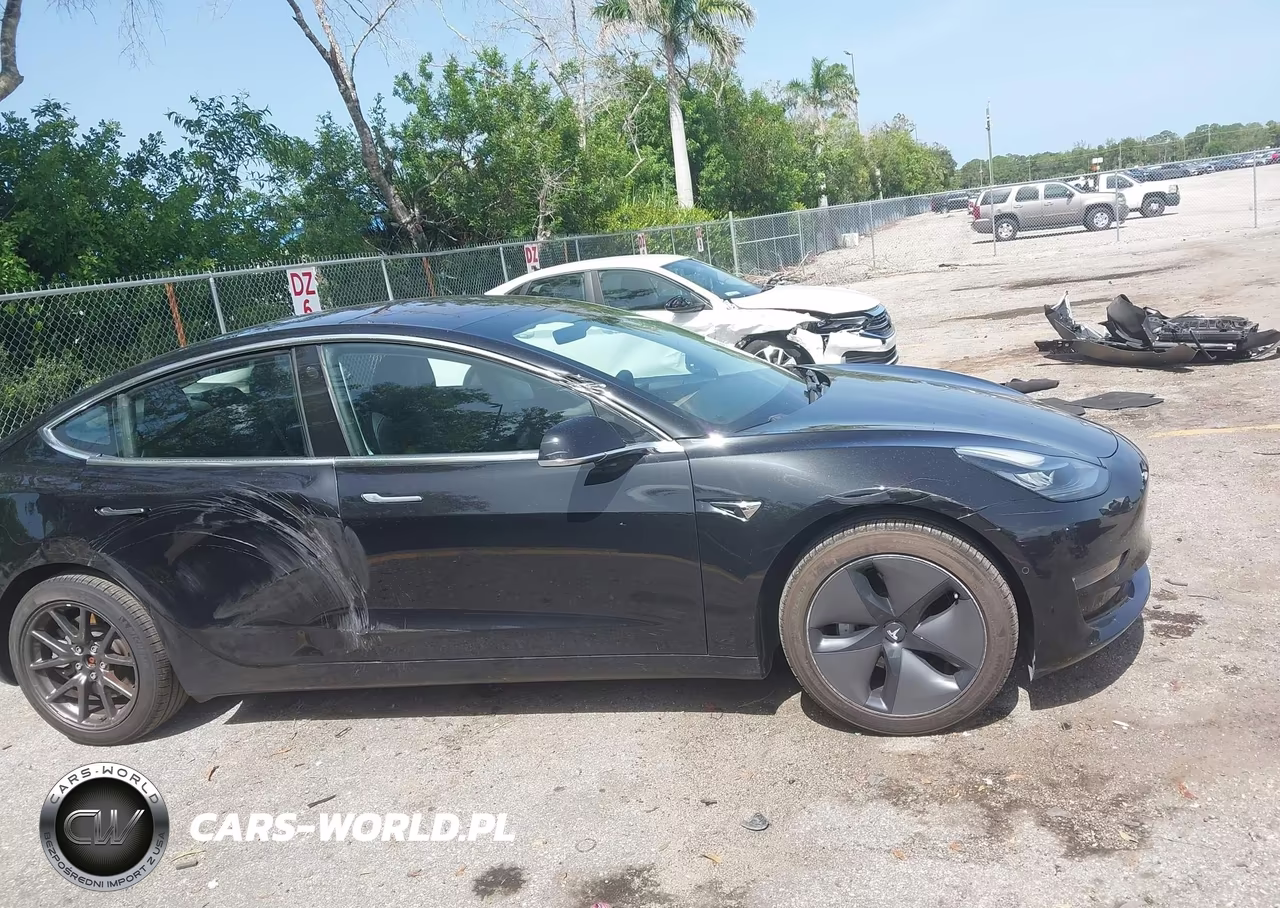 2018 Tesla Model 3 Long Range-Mid Range VIN:5YJ3E1EA0JF089108 - 13