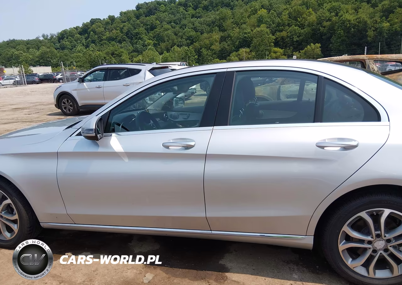2016 Mercedes-Benz C 300 4Matic VIN:55SWF4KB6GU096872 - 15