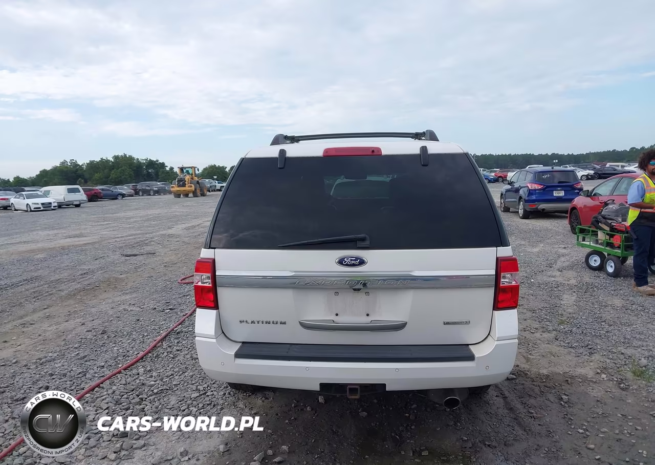 2015 Ford Expedition Platinum VIN:1FMJU1LTXFEF13462 - 16