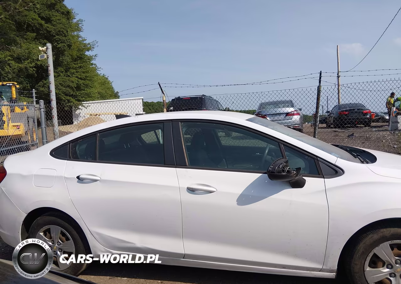 2018 Chevrolet Cruze Ls Auto VIN:1G1BC5SM0J7134182 - 13