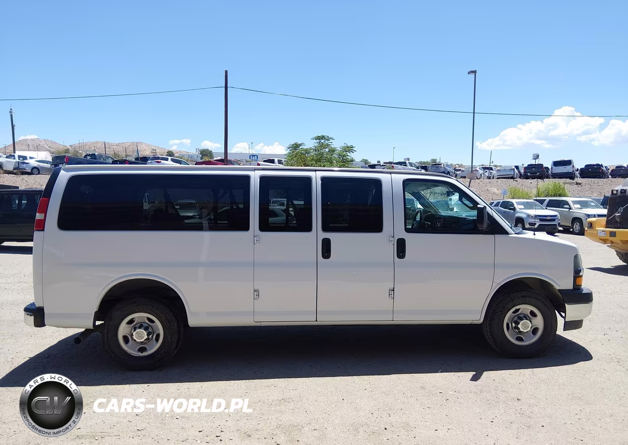 2018 Chevrolet Express 3500 Lt VIN:1GAZGPFG5J1286514 - 13