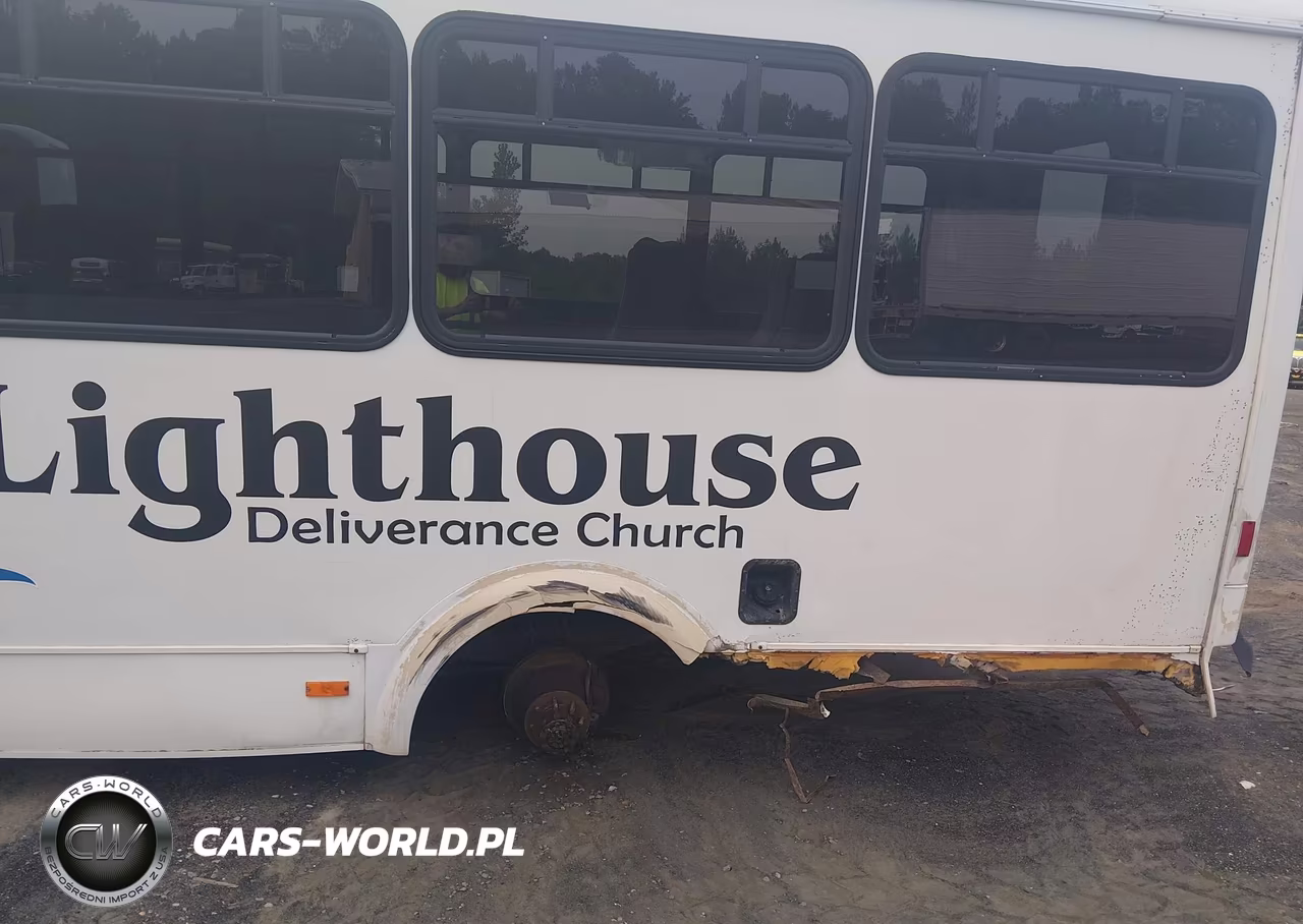 2008 Ford Econoline Commercial Cutaway VIN:1FD4E45S68DB59335 - 11