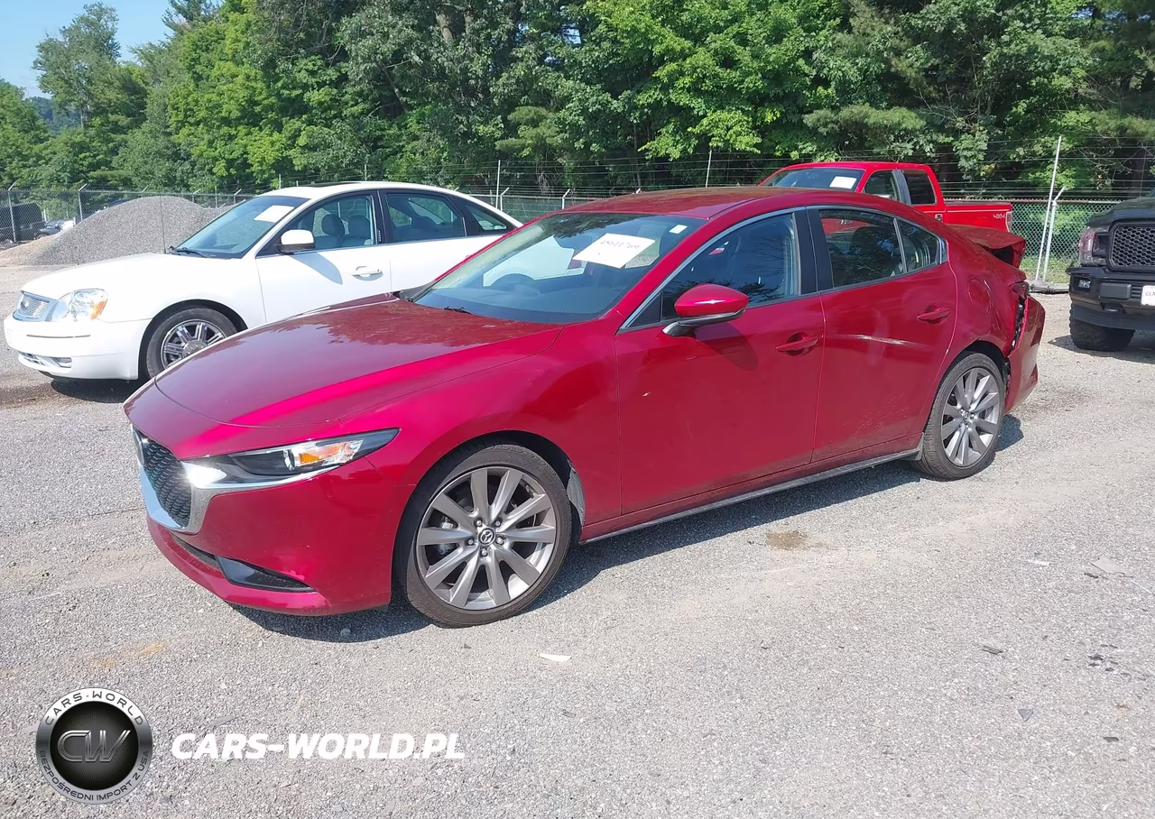 2019 Mazda Mazda3 Select Package VIN:JM1BPACL1K1111847 - 2