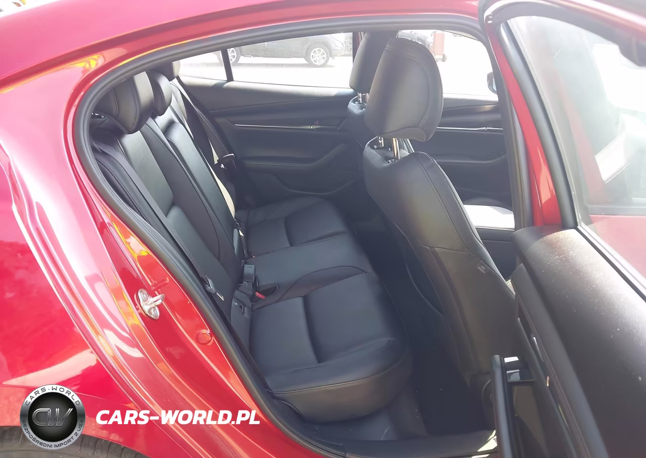 2019 Mazda Mazda3 Select Package VIN:JM1BPACL1K1111847 - 8