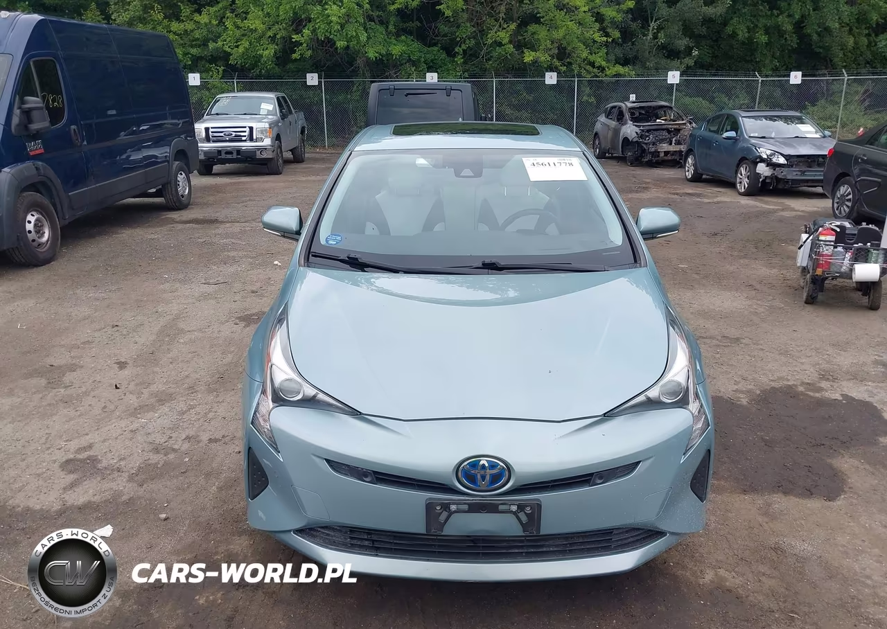 2018 Toyota Prius Four VIN:JTDKARFU9J3547885 - 12