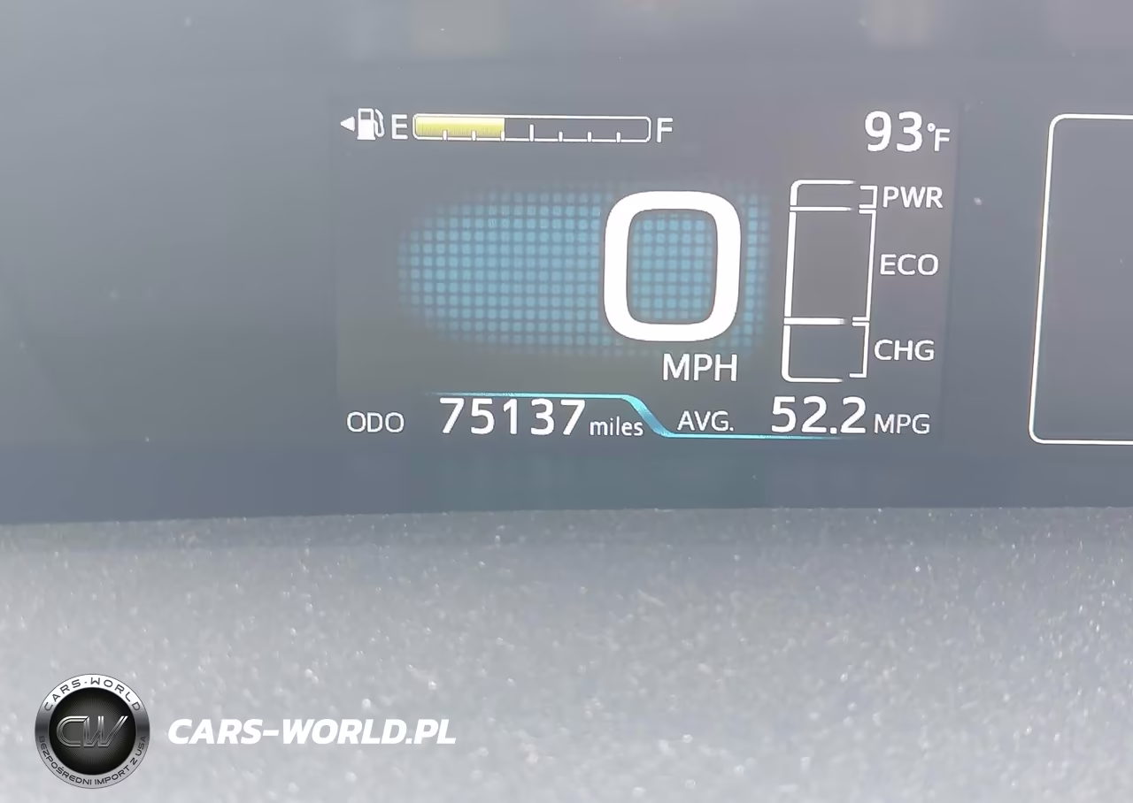 2018 Toyota Prius Four VIN:JTDKARFU9J3547885 - 15