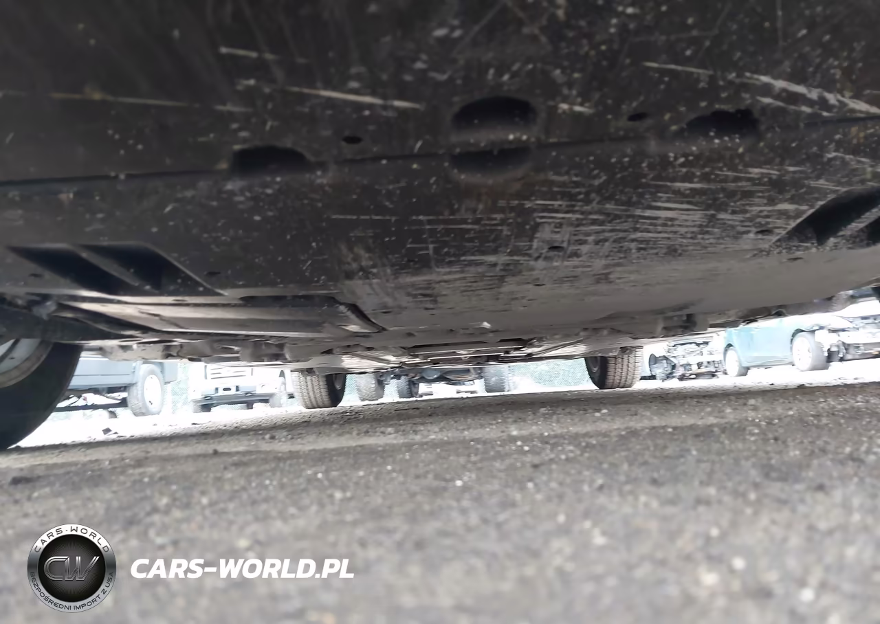 2018 Toyota Prius Four VIN:JTDKARFU9J3547885 - 6