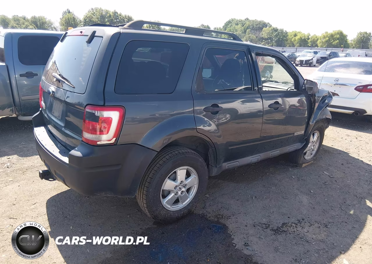 2008 Ford Escape Xlt VIN:1FMCU03Z78KD15000 - 4