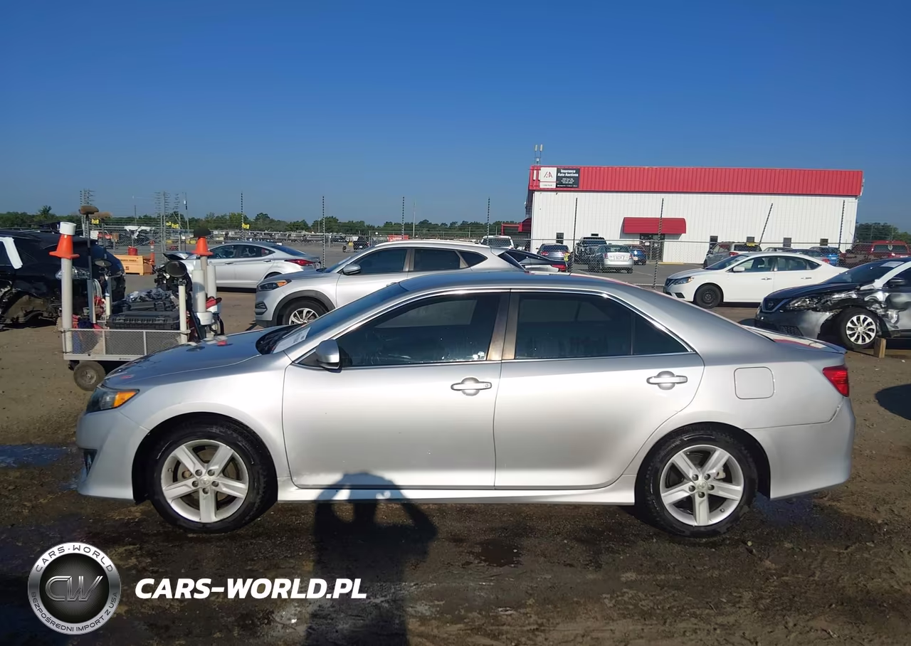 2014 Toyota Camry Se VIN:4T1BF1FKXEU323134 - 14