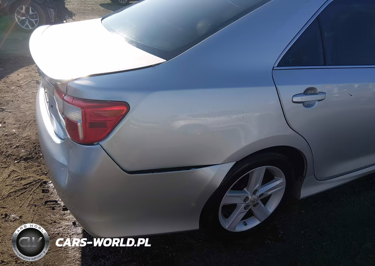 2014 Toyota Camry Se VIN:4T1BF1FKXEU323134 - 18