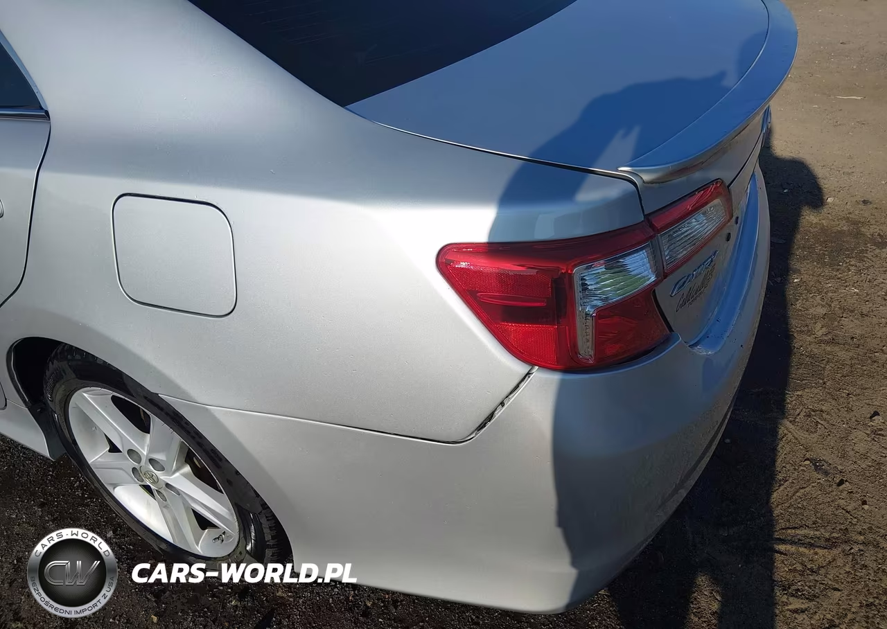 2014 Toyota Camry Se VIN:4T1BF1FKXEU323134 - 19