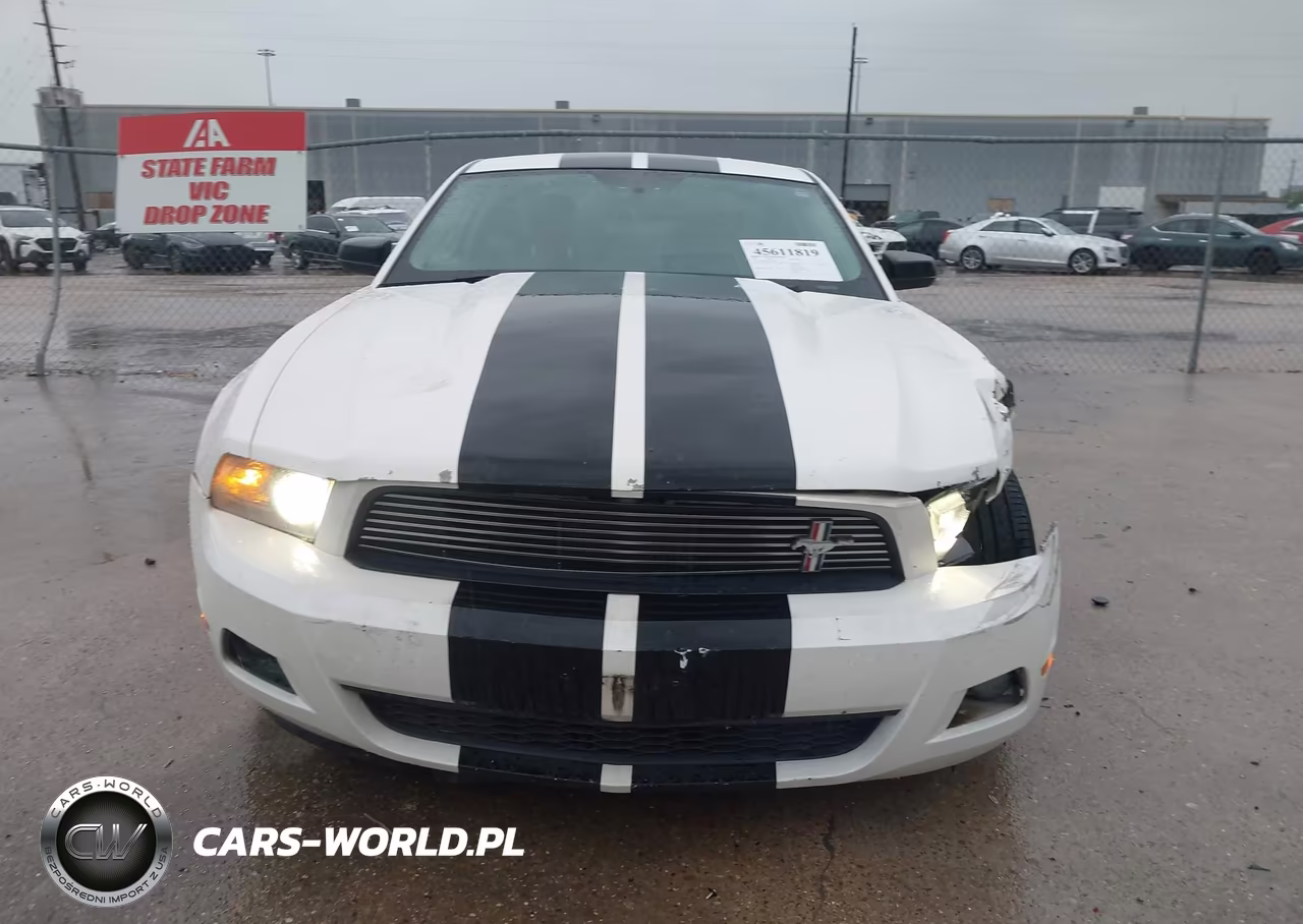 2011 Ford Mustang V6 Premium VIN:1ZVBP8AM1B5157060 - 13