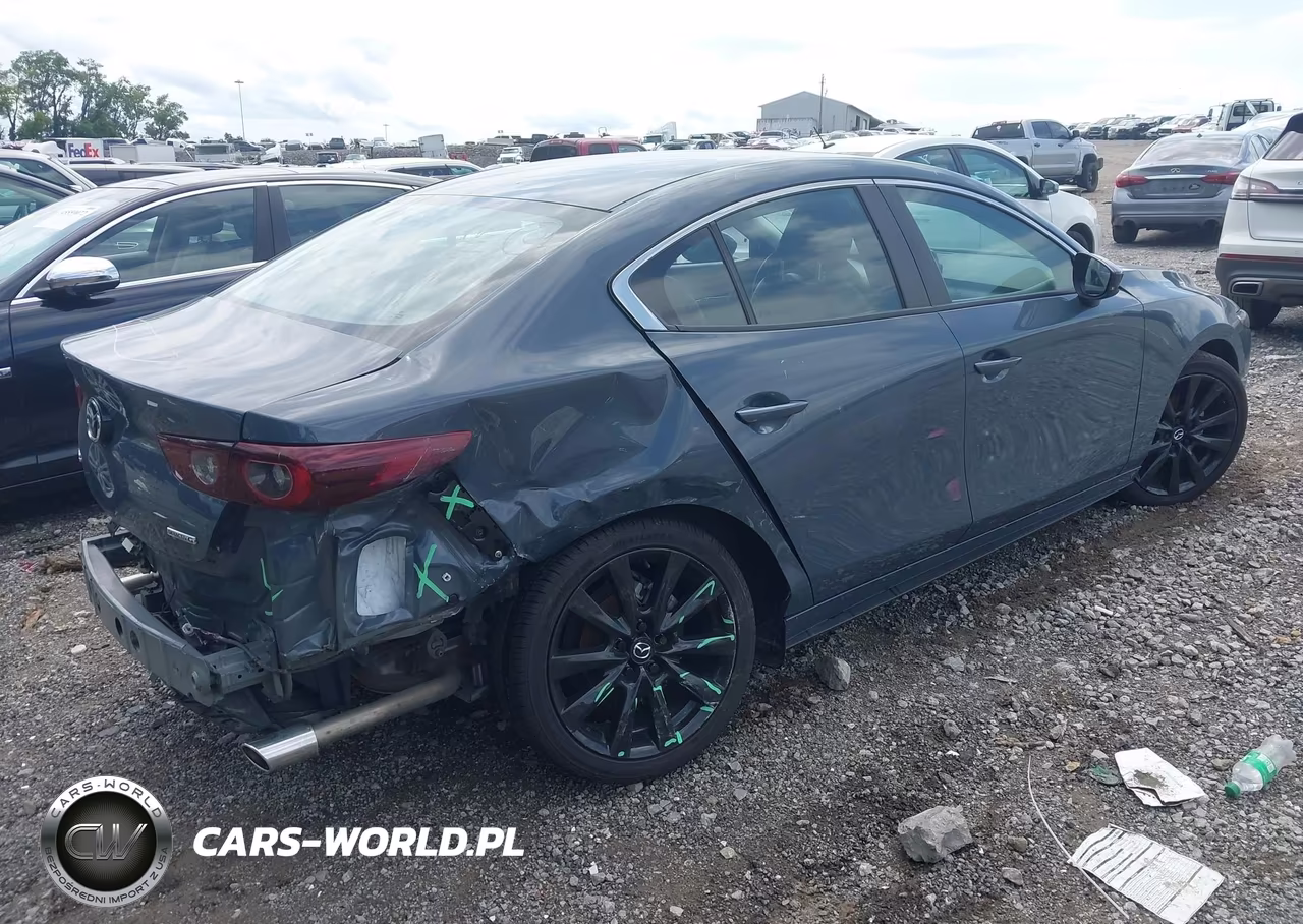 2023 Mazda Mazda3 2.5 S Carbon Edition VIN:3MZBPACM0PM382317 - 4