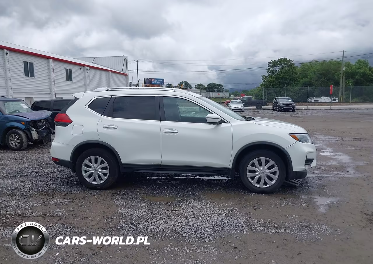 2017 Nissan Rogue S VIN:KNMAT2MV5HP593449 - 13