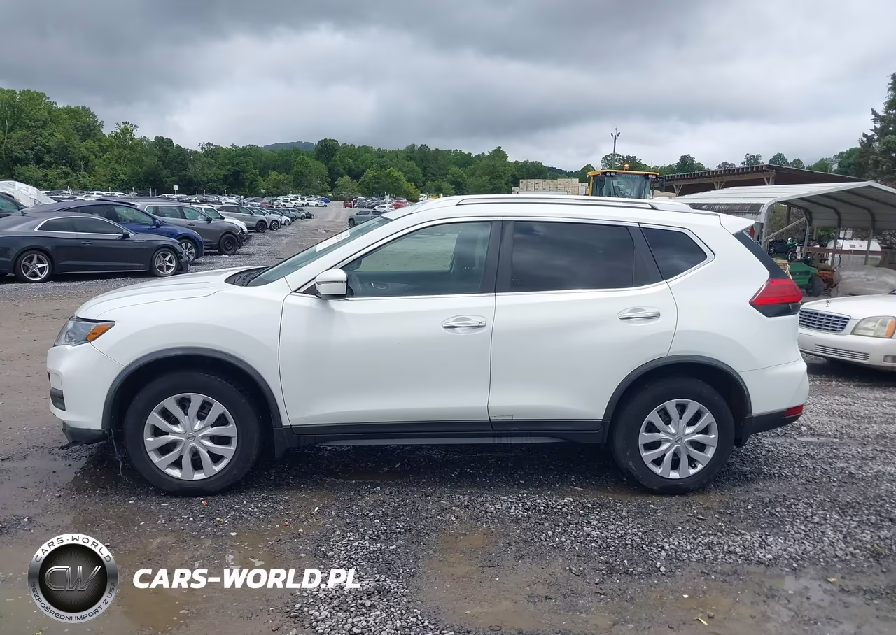 2017 Nissan Rogue S VIN:KNMAT2MV5HP593449 - 14