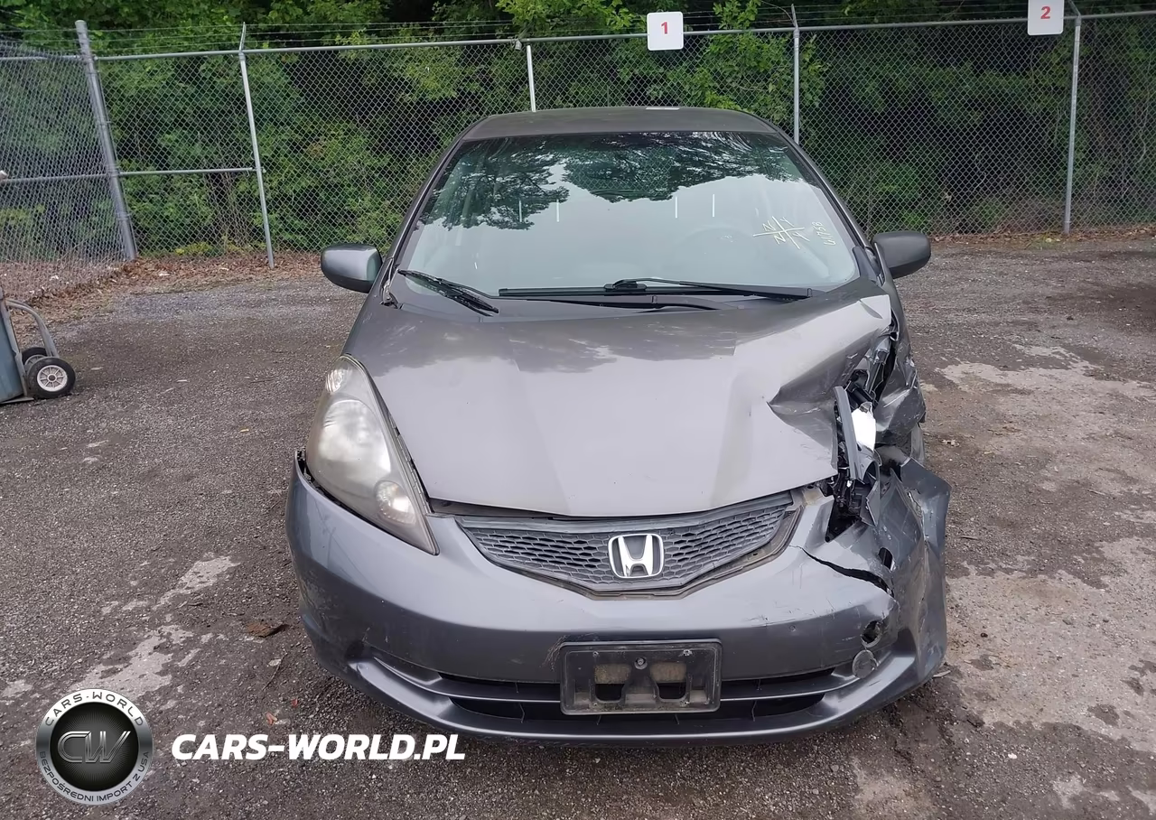 2013 Honda Fit VIN:JHMGE8H36DC067637 - 12