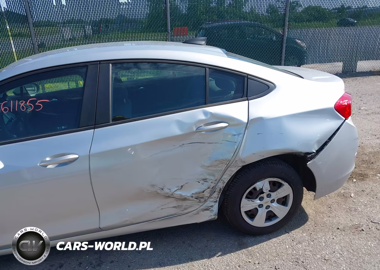 2018 Chevrolet Cruze Ls Auto VIN:1G1BC5SM3J7209859 - 6