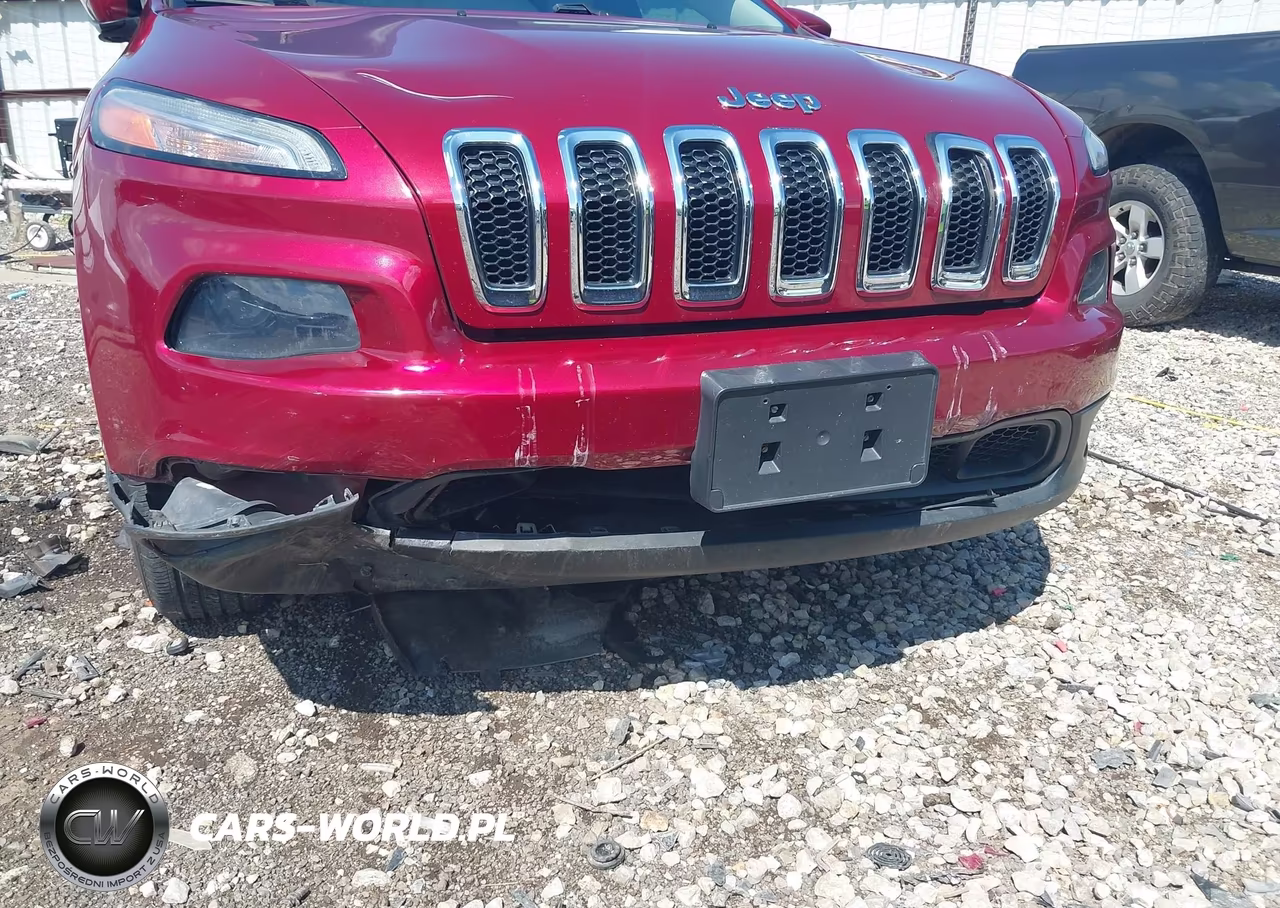 2016 Jeep Cherokee Latitude VIN:1C4PJMCB2GW176152 - 6