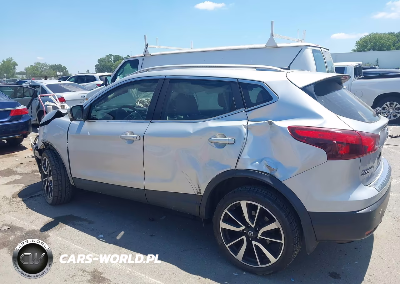 2018 Nissan Rogue Sport Sl VIN:JN1BJ1CP4JW190293 - 14