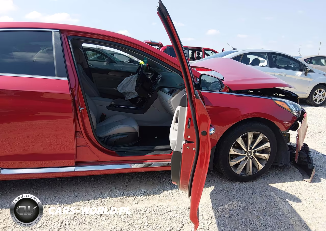 2017 Hyundai Sonata Sport VIN:5NPE34AF9HH547905 - 5
