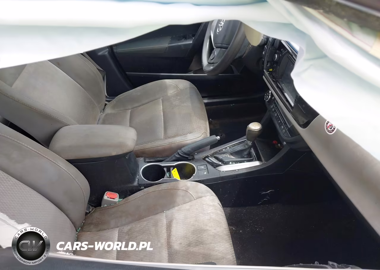 2015 Toyota Corolla Le VIN:2T1BURHE0FC334612 - 5