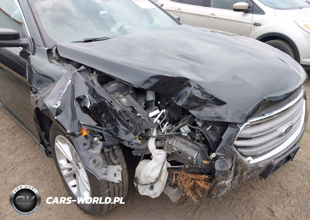 2015 Ford Taurus Sel VIN:1FAHP2H82FG113748 - 6