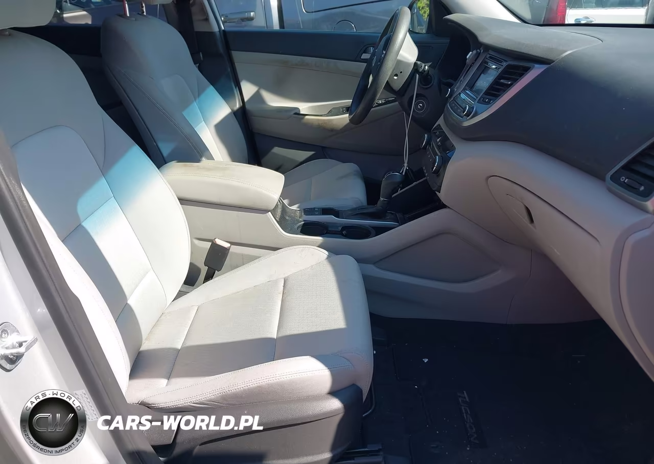 2017 Hyundai Tucson Se VIN:KM8J3CA46HU272020 - 5
