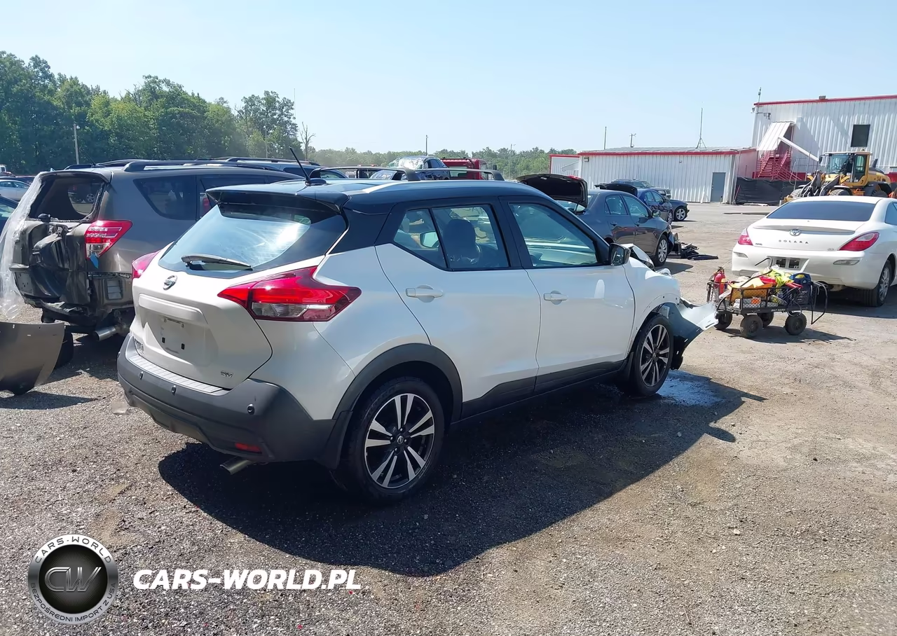 2020 Nissan Kicks Sv Xtronic Cvt VIN:3N1CP5CVXLL478580 - 4