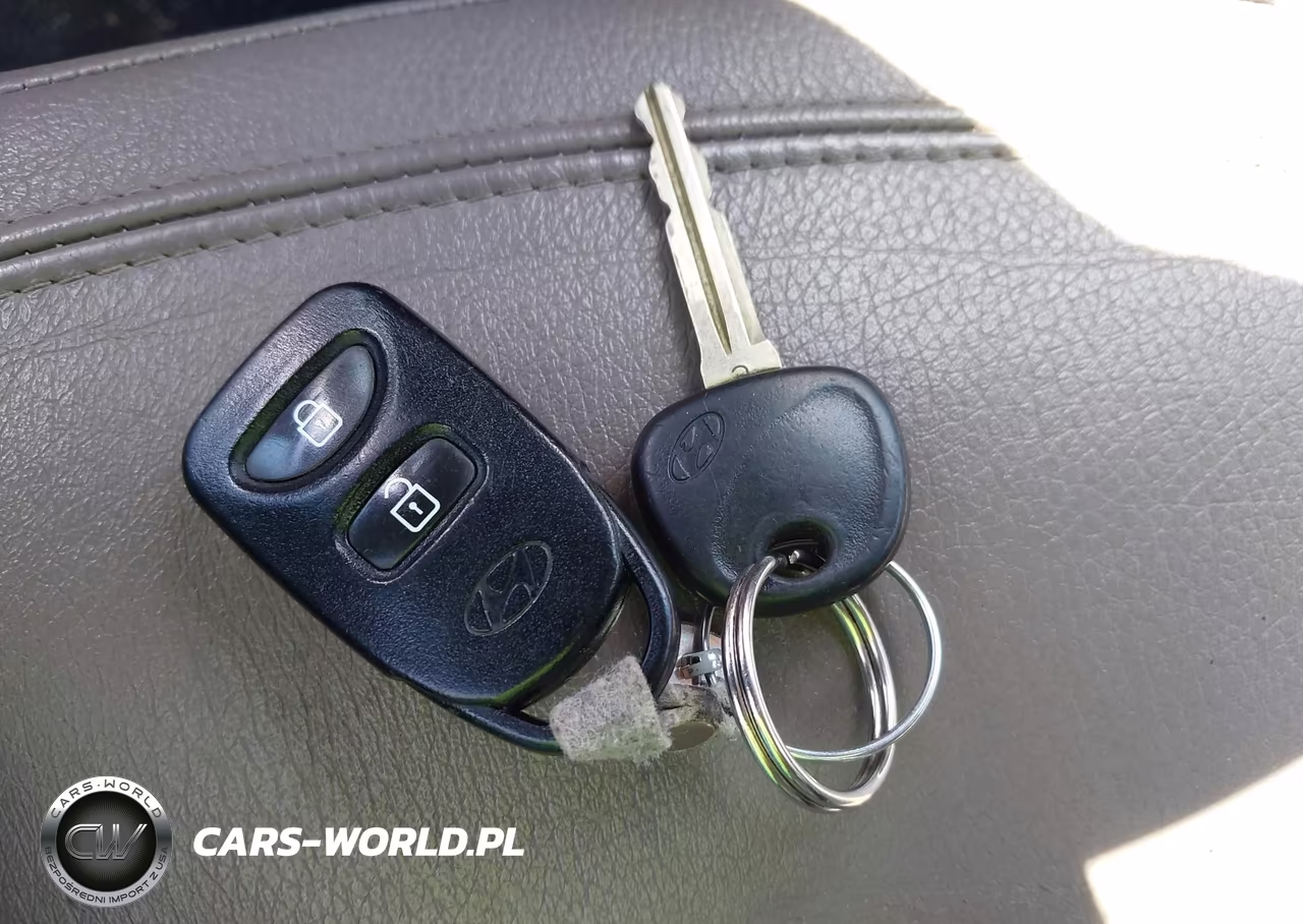 2011 Hyundai Tucson Limited VIN:KM8JUCAC1BU316677 - 11