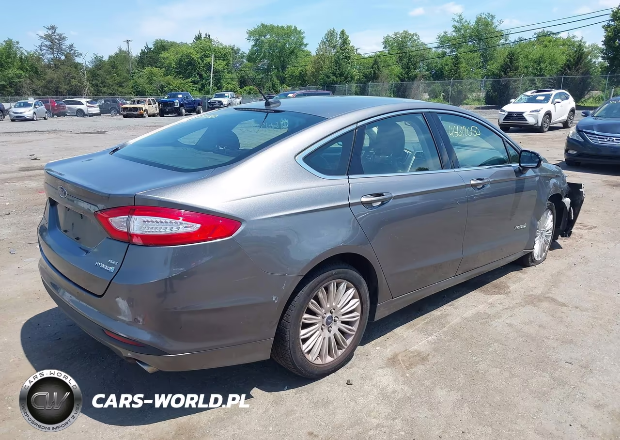 2014 Ford Fusion Hybrid Se VIN:3FA6P0LU5ER304832 - 4