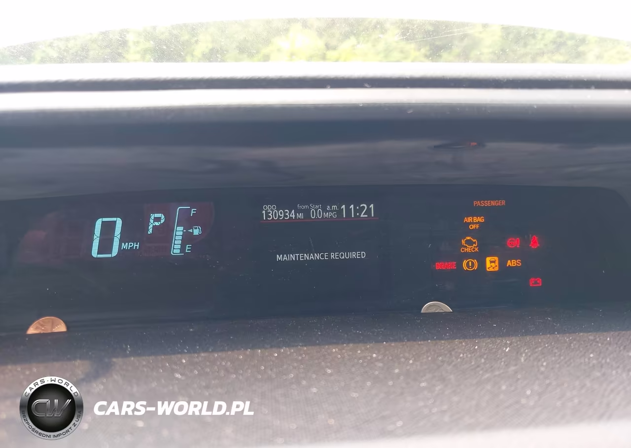 2014 Toyota Prius C Two VIN:JTDKDTB3XE1081693 - 7